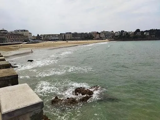 La Menardiere 